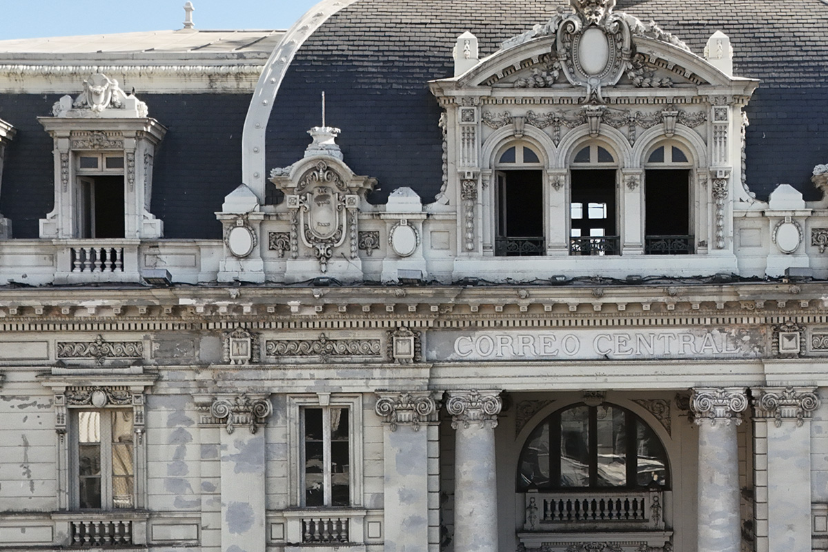 Restauración edificio correos de Chile